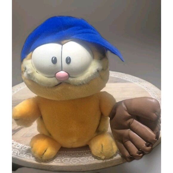 Vintage Dakin Garfiled Baseball 9" Comic Cat Plush Soft Toy Stuffed Animal - Picture 1 of 6
